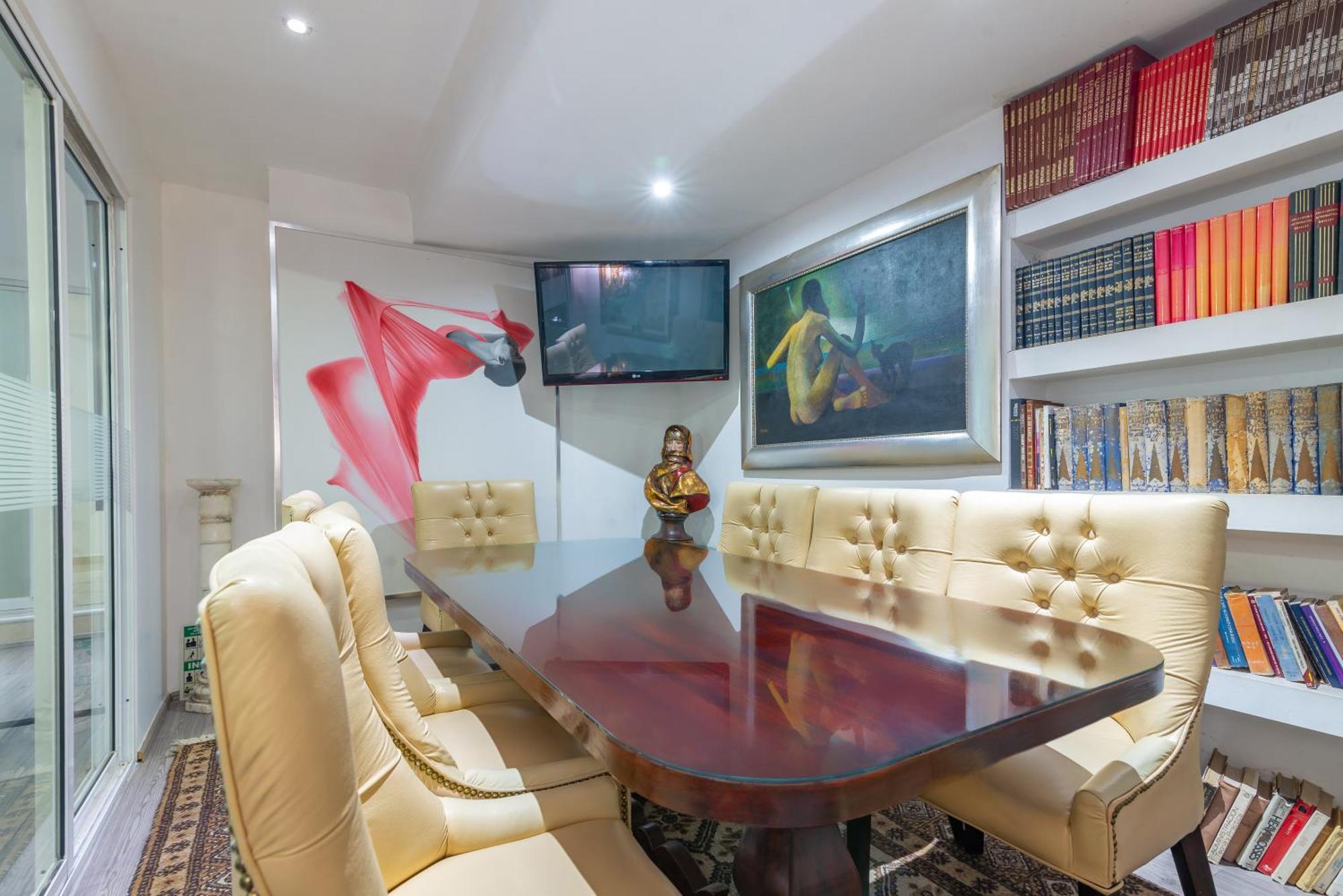 Apartahotel European Life Style Executive 4*